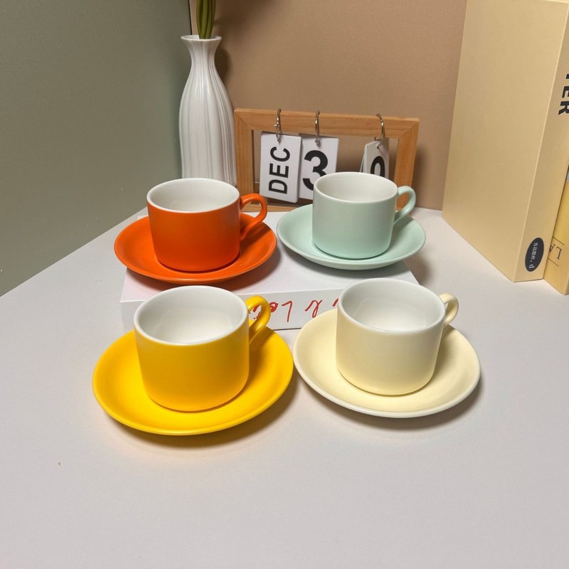 セラミックカップとソーサーセット、キャンディーカラーのクリエイティブコーヒーカップ、お土産スナックプレート、シンプルなティーカップ、工場直販|undefined