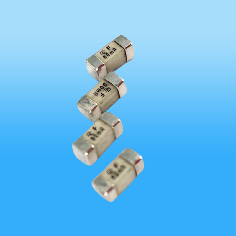 现货供应原装力特贴片陶瓷保险丝 0452.500MRL 500MA 125V 保险丝