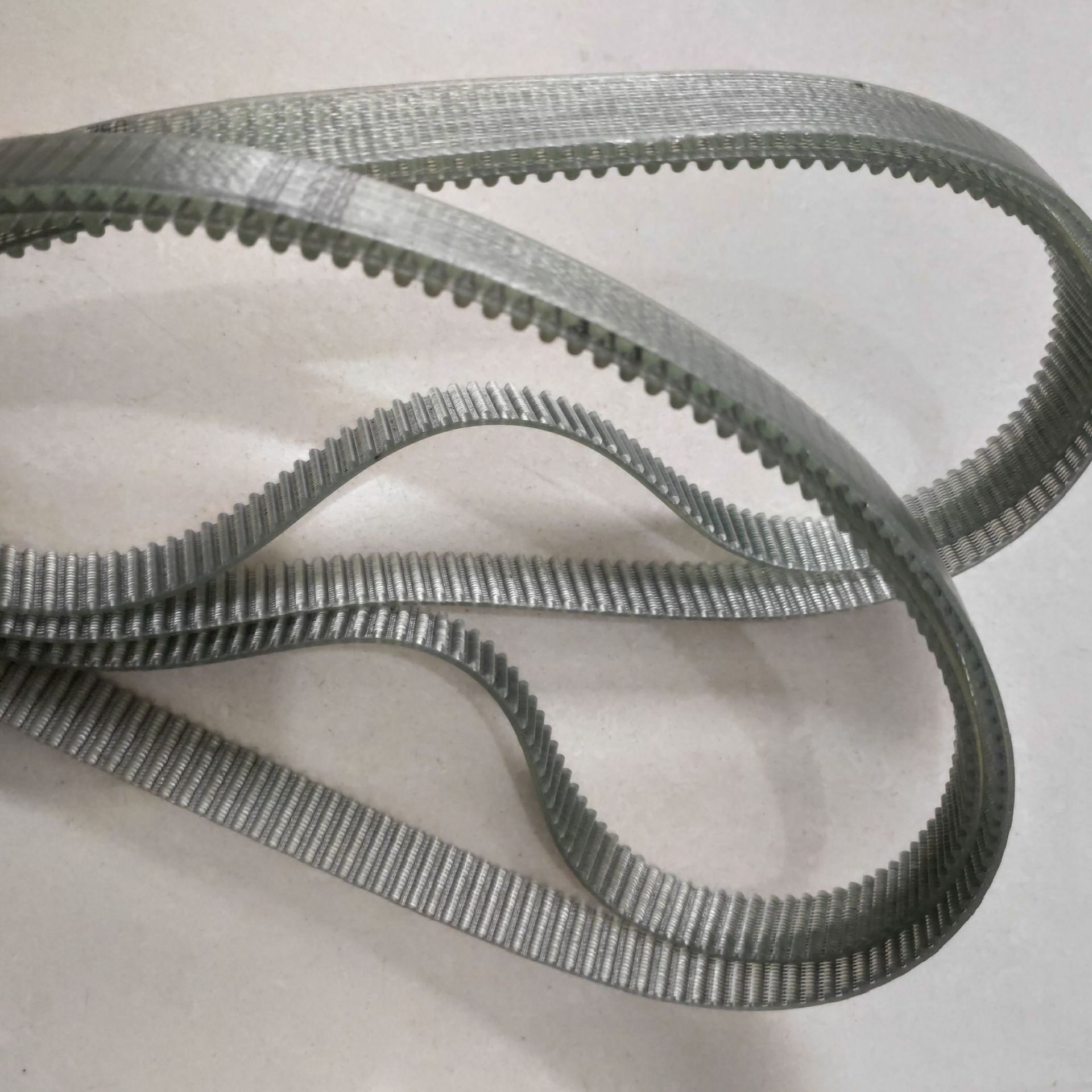 聚氨酯钢丝芯线同步带PU带T10-260T10-280T10-320T10-350T10-500