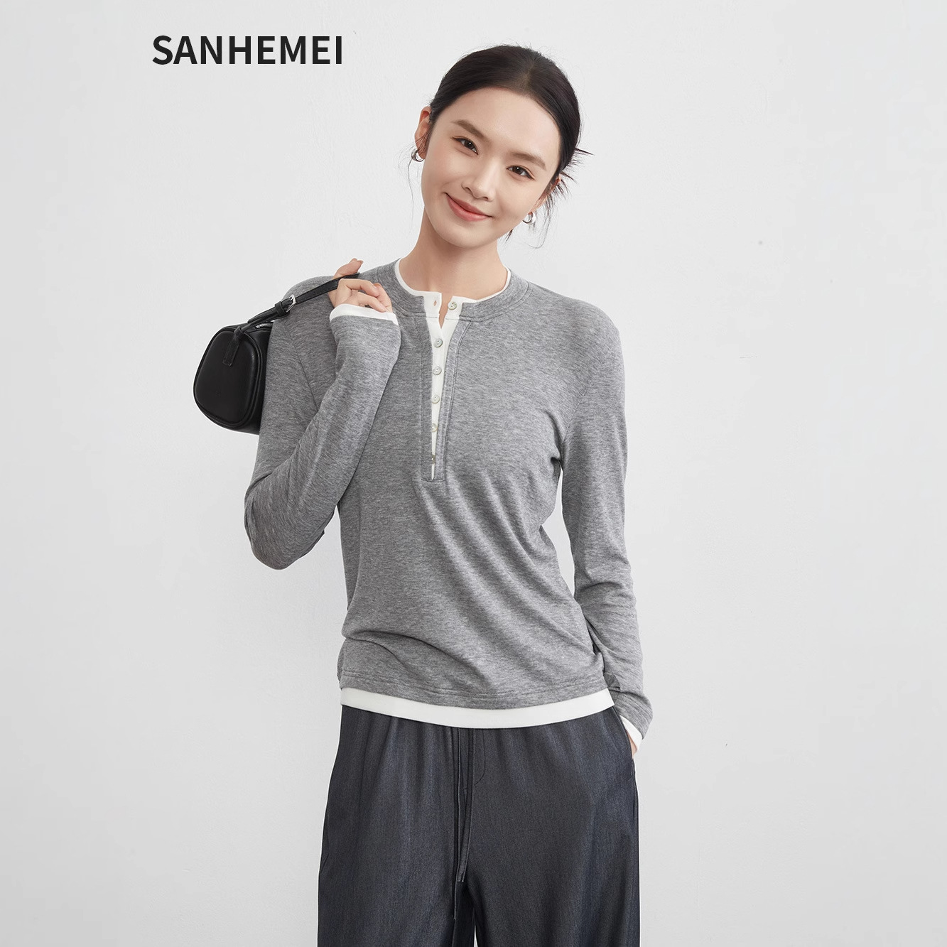 2026 Spring/Autumn New Women's Color Block Faux Two-Piece Round Neck Long Sleeve Base Layer Top, Slim Fit, Versatile, Stylish and Fashionable Women's Clothing