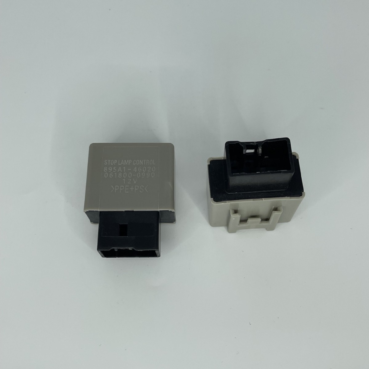 061800-0990丰田汽车刹车灯继电器895A146020继电器895A1-46020