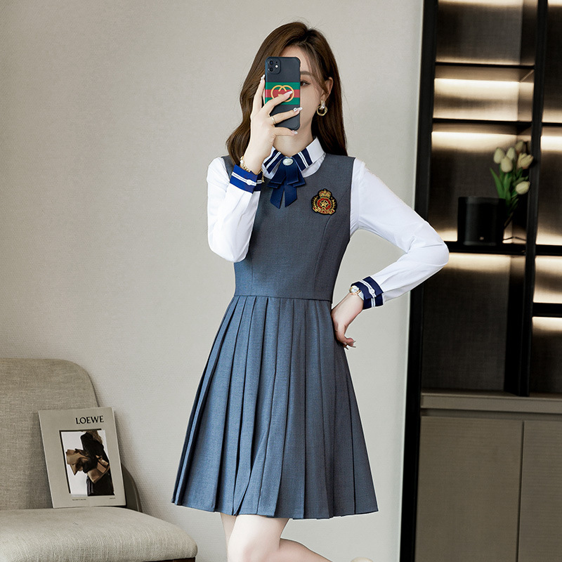Senior high school student uniform female pleated skirt technical school class uniform kindergarten teacher suit uniform British college style school uniform suit