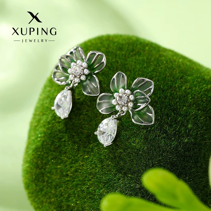 Xuping pequeña serie de goteo de aceite verde fresco de flores goteo de aretes de bordilla nicho elegante temperamento nuevo aretes chinos