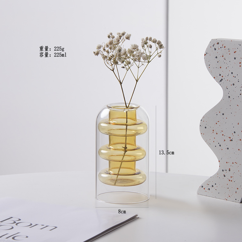 Tres secciones amarillas