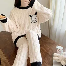 女士家居服;睡裙;男士家居服