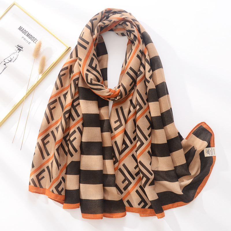 Nuevo estilo coreano de otoño y invierno caliente letra impresa bufandas mujeres de verano protector solar toallas de algodón y lino toallas de playa