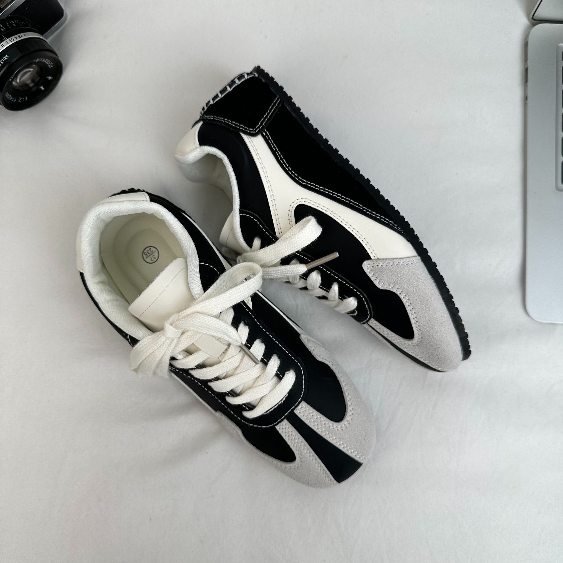Zapatos americanos de entrenamiento alemán para mujeres zapatos casuales versátiles in tide 2024 otoño ligero zapatos agam zapatos deportivos cómodos A9846