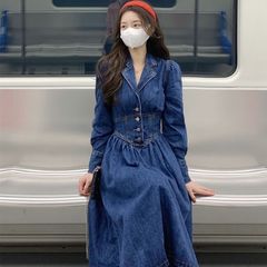 减龄气质中长款茶歇牛仔连衣裙女秋冬大码胖mm收腰显瘦蓬蓬背带裙