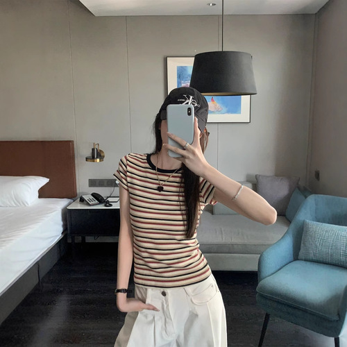 Retro Color Blocking Striped Round Neck Short Sleeve T-Shirt for Women - Summer 2025, Versatile, Fitted, Regular Shoulder, Student Top, Trendy