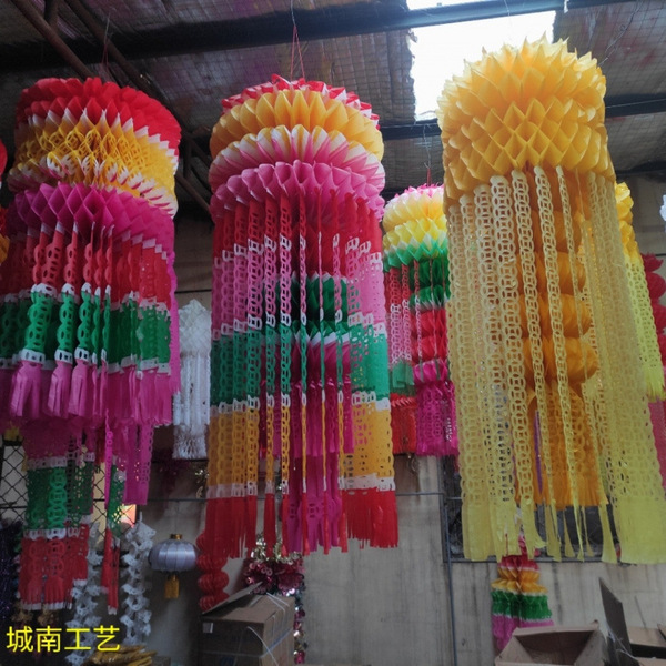 Qingming Festival hanging flowers paper flowers Qingming Festival…