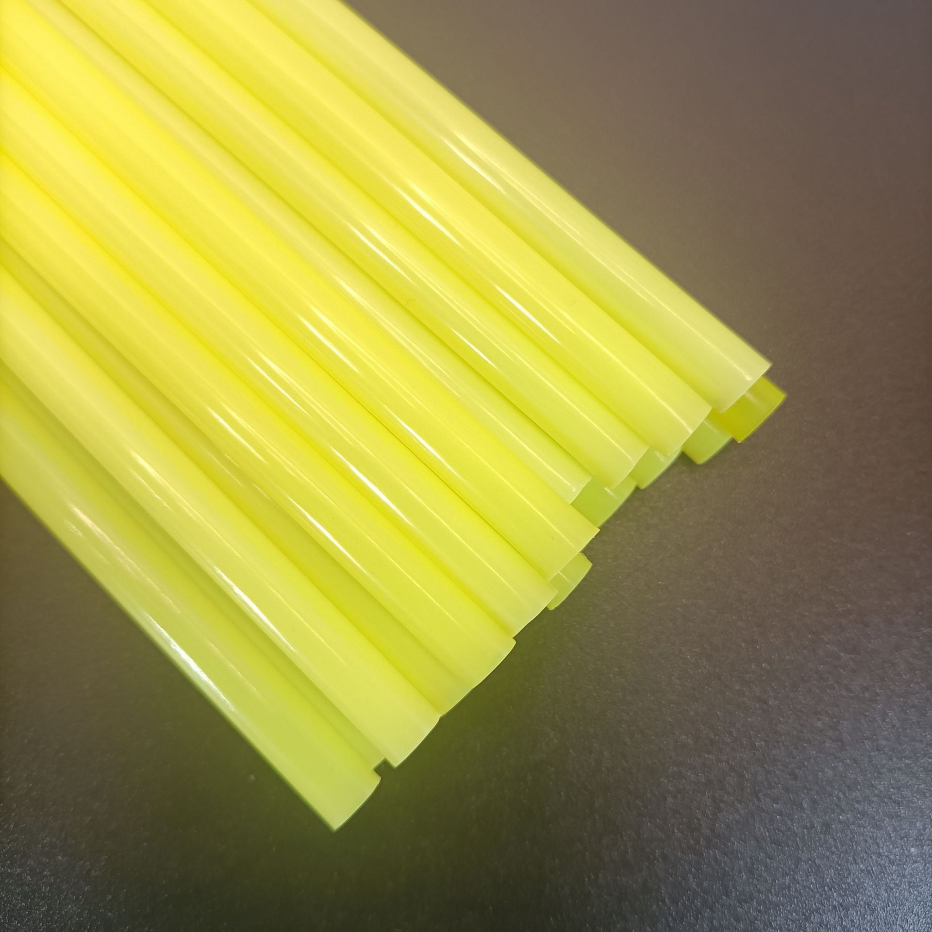 Paja de plástico desechable transfronteriza 6*260mm tubo recto PP niños hechos a mano material de bricolaje decoración de cóctel 12 colores