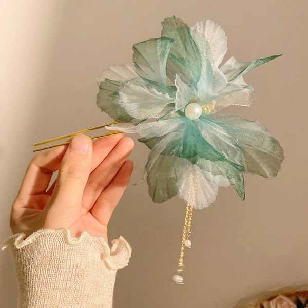 White pendant, Chinese hairpin, gradient, flowered