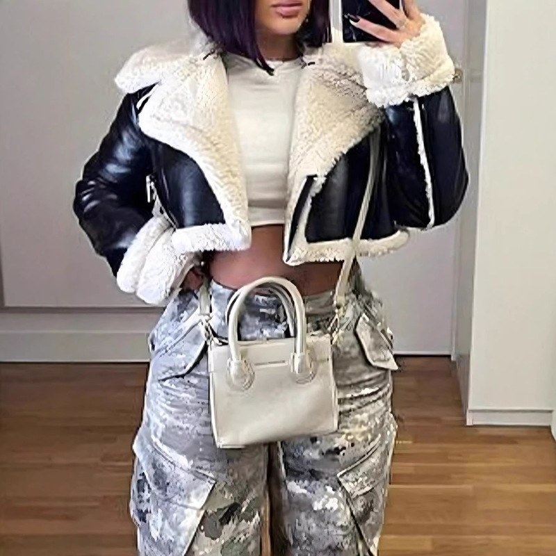 Street-Style Lapel Collar, Zip-Up, Rollable Cuffs, Teddy Bear Lining, Short Leather Motorcycle Jacket, Faux Fur