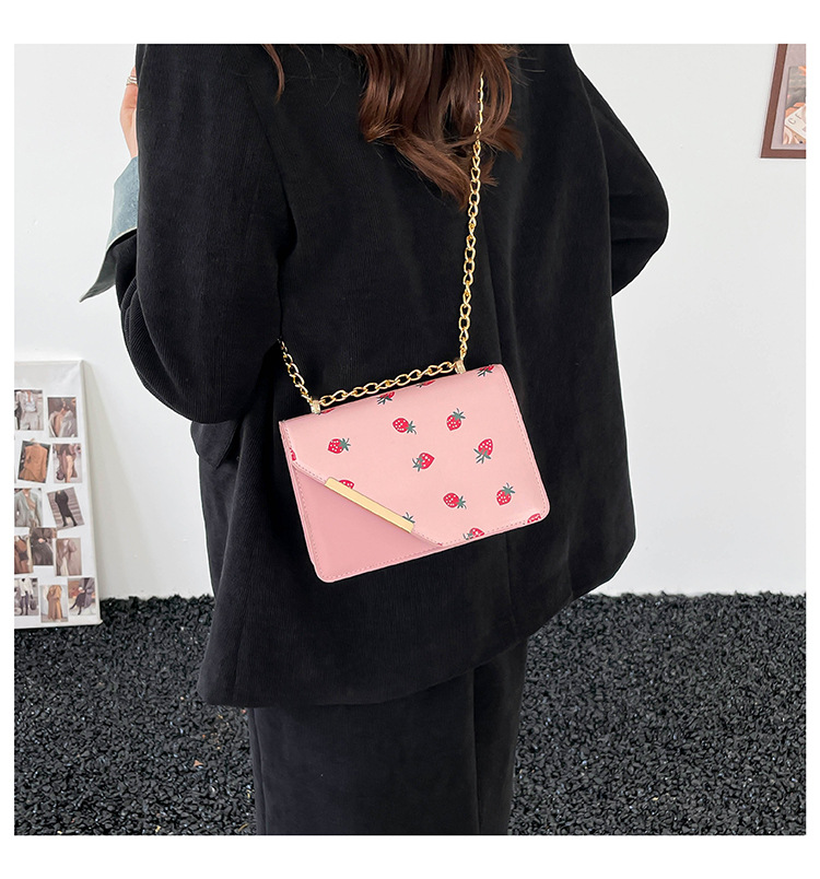 Small Fresh Chain Small Square Bag Versatile Shoulder Bag Cute Commuter Crossbody Bag_voghion.com