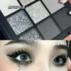She is nine -color 02#black swan