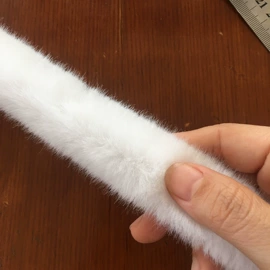 帽条;生皮、毛皮;毛领