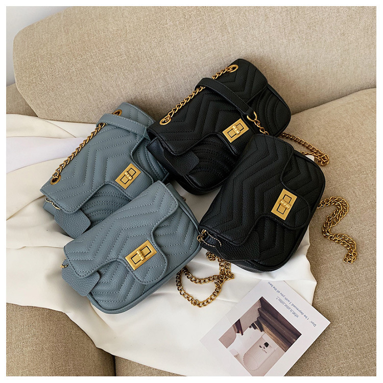 Textured small bags for women 2023 new bags Korean style fashion casual one-shoulder crossbody lock chain small square bag_voghion.com
