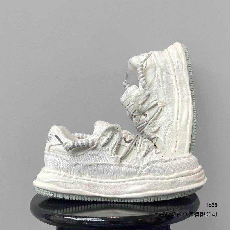 Invisible Height-Increasing Shoes with 7cm Thick Sole, Unisex Casual Sports Sneakers, Summer Couple's White Shoes for Women Invisible Height-Increasing Shoes with 7cm Thick Sole, Unisex Casual Sports Sneakers, Summer Couple's White Shoes for Women