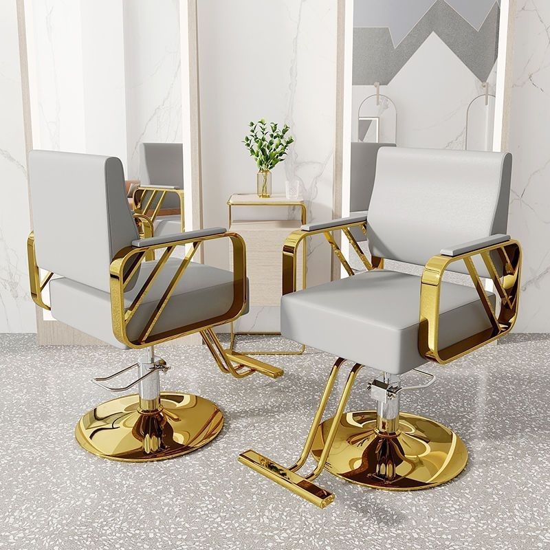 La peluquería se puede colocar especialmente en la silla de corte de pelo, la peluquería puede levantar y girar la silla de peluquería, la peluquería se puede teñir y raspar la silla.