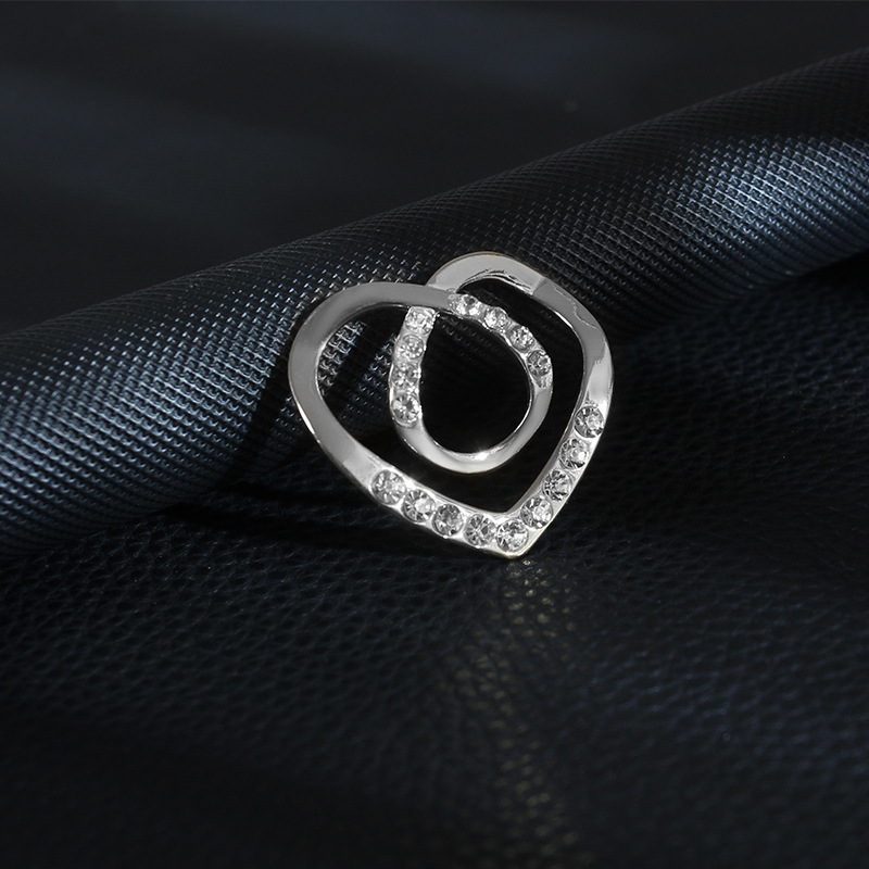 Love scarf buckle peach heart corner buckle waist magic hem clothes decoration rhinestone simple knot button shirt collar_voghion.com