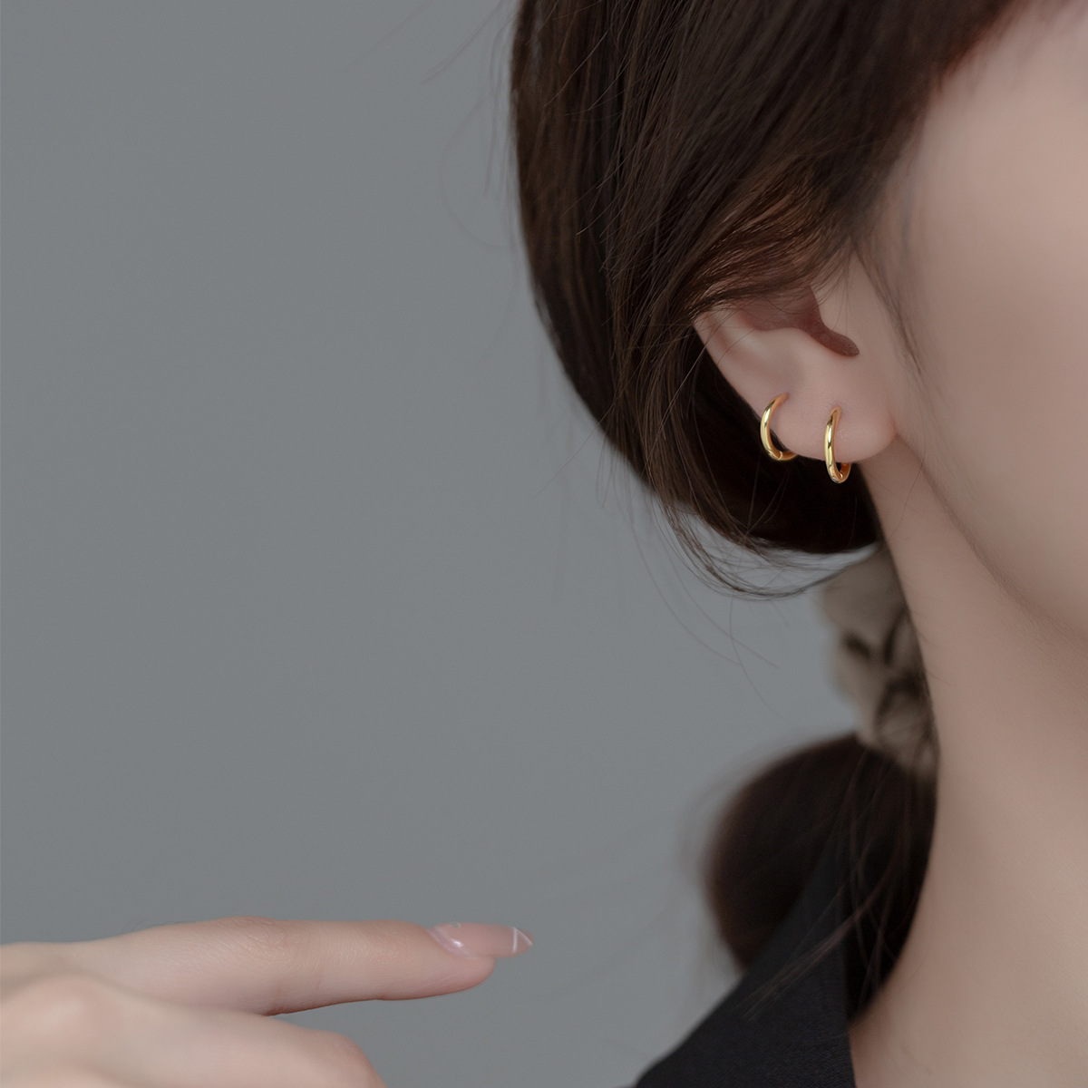 Eloch s925 plata brillante círculo perfiles de orejas líneas redondas simples superpuestas con pequeños perfiles de orejas personales M01407