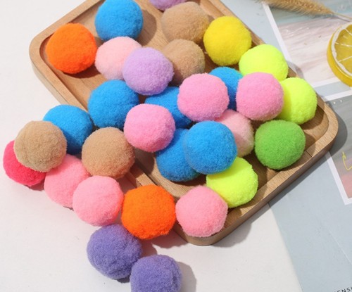 Catnip toy gun plush ball launching gun silent polyester high elasticity plush ball cat toy pet launching ball toy