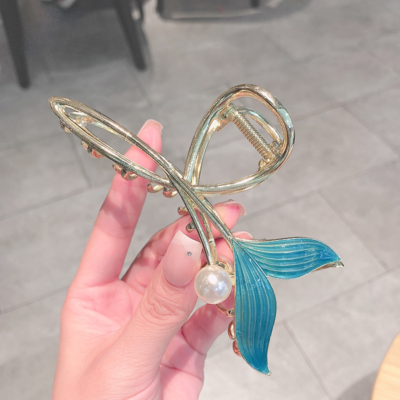 Forcina per capelli a coda di pesce squisita Blue Pearl grande fermaglio per capelli indietro testa estate fermaglio per capelli temperamento squalo fermaglio copricapo_voghion.com