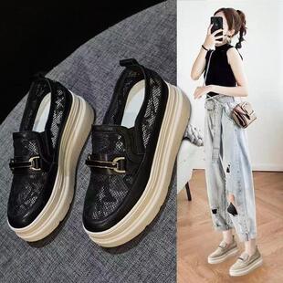 С��ЬŮ2025�¿��ļ�����͸��W���\�����eЬ�ɸ��׃�����ŮЬ