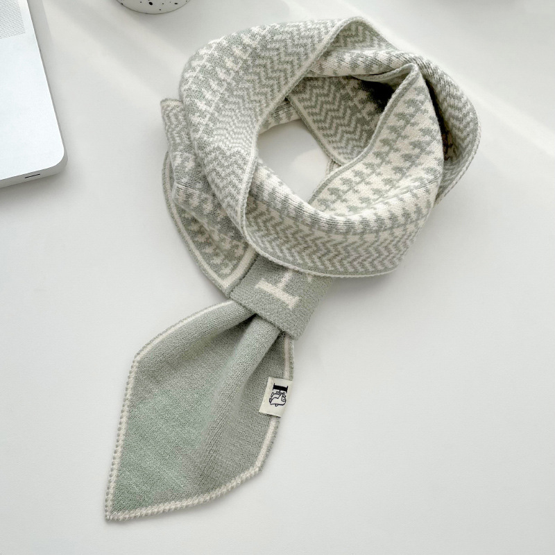Houndstooth de punto pequeña bufanda de las mujeres de estilo coreano versátil perezoso cruz perforada cálido cuello decorativo protección bufanda pequeña bufanda