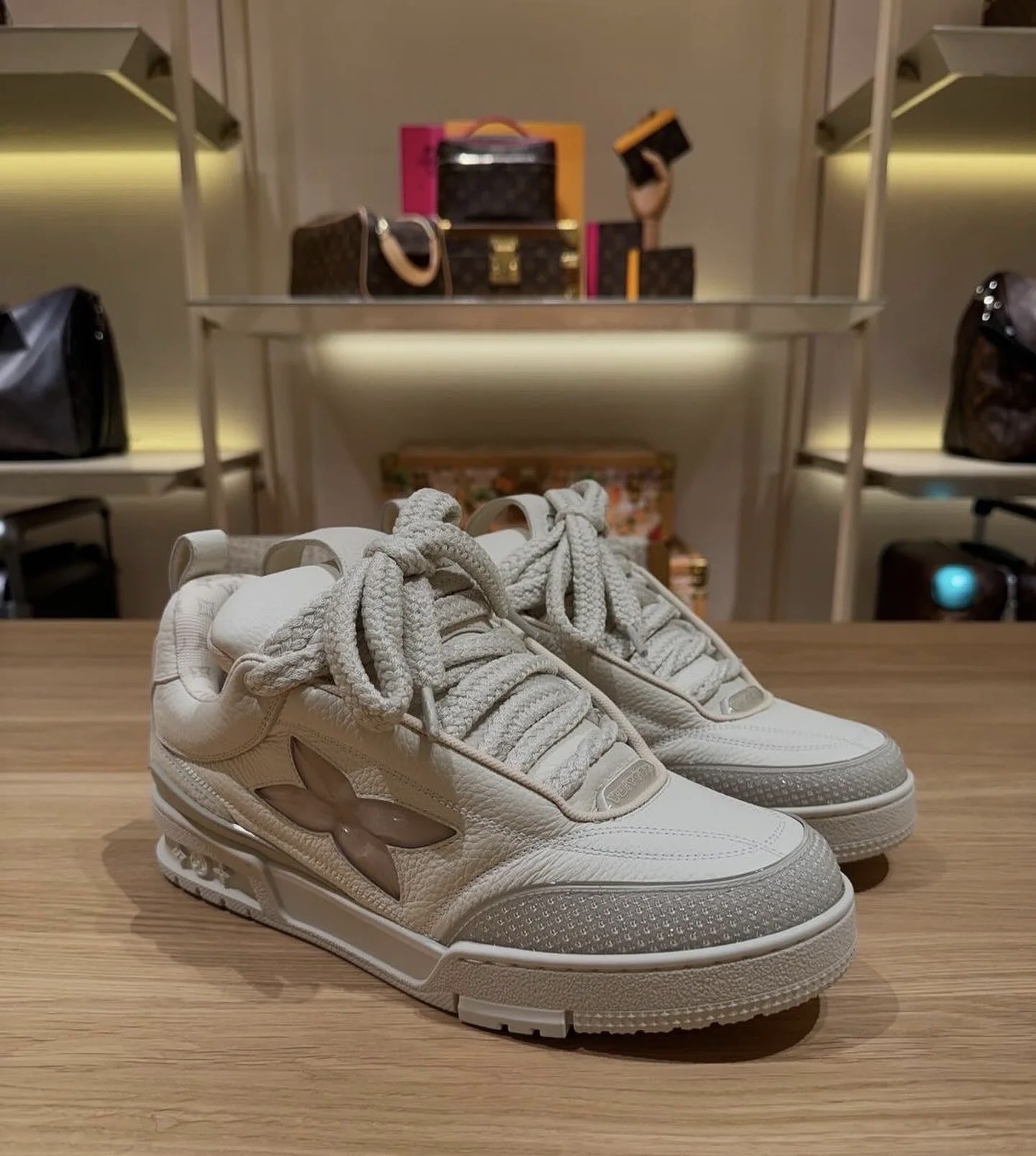 Comercio exterior zapatos de pan europeo zapatos de papá zapatos de hombre aumento de altura de suela gruesa zapatos de deporte transpirables moda versátil zapatos para correr mujeres
