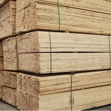 白松建筑木方厂家供应多种材质方料按需可开工程方枕木跳板等