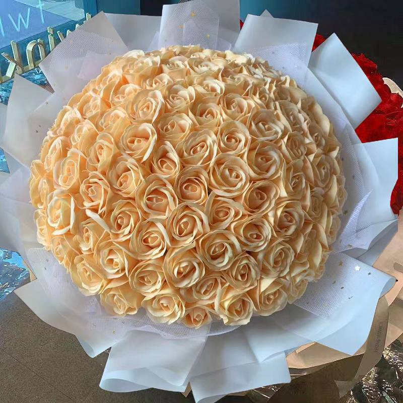 【당신에게 사랑】99개의 샴페인 장미 꽃다발