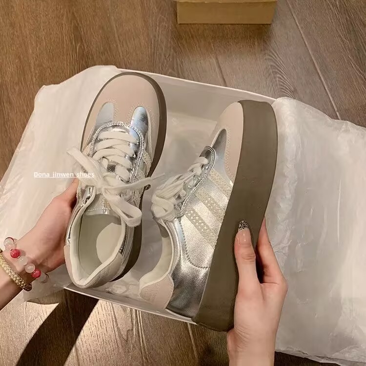 Zapatos de entrenamiento alemán de encaje de suela gruesa para mujer verano 2025 nuevos zapatos Forrest Gump a juego de colores zapatillas de deporte casuales transpirables zapatos deportivos individuales