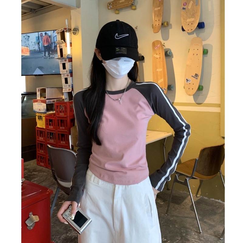美式复古创意独特修身显瘦插肩圆领拼色短款长袖女秋季减龄洋气潮|undefined