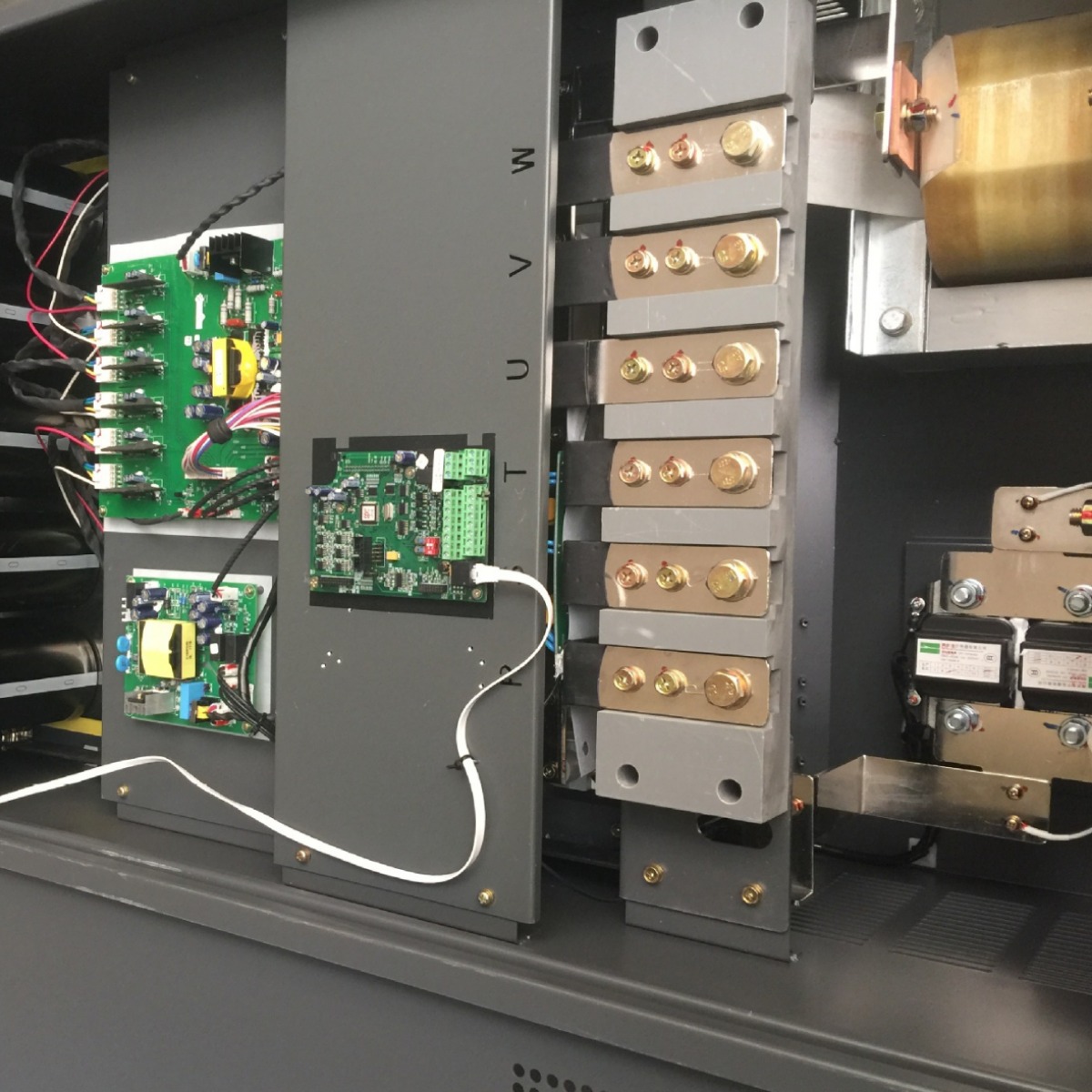 CDI-E180G220T4L变频器,220KW变频器，三相AC380V