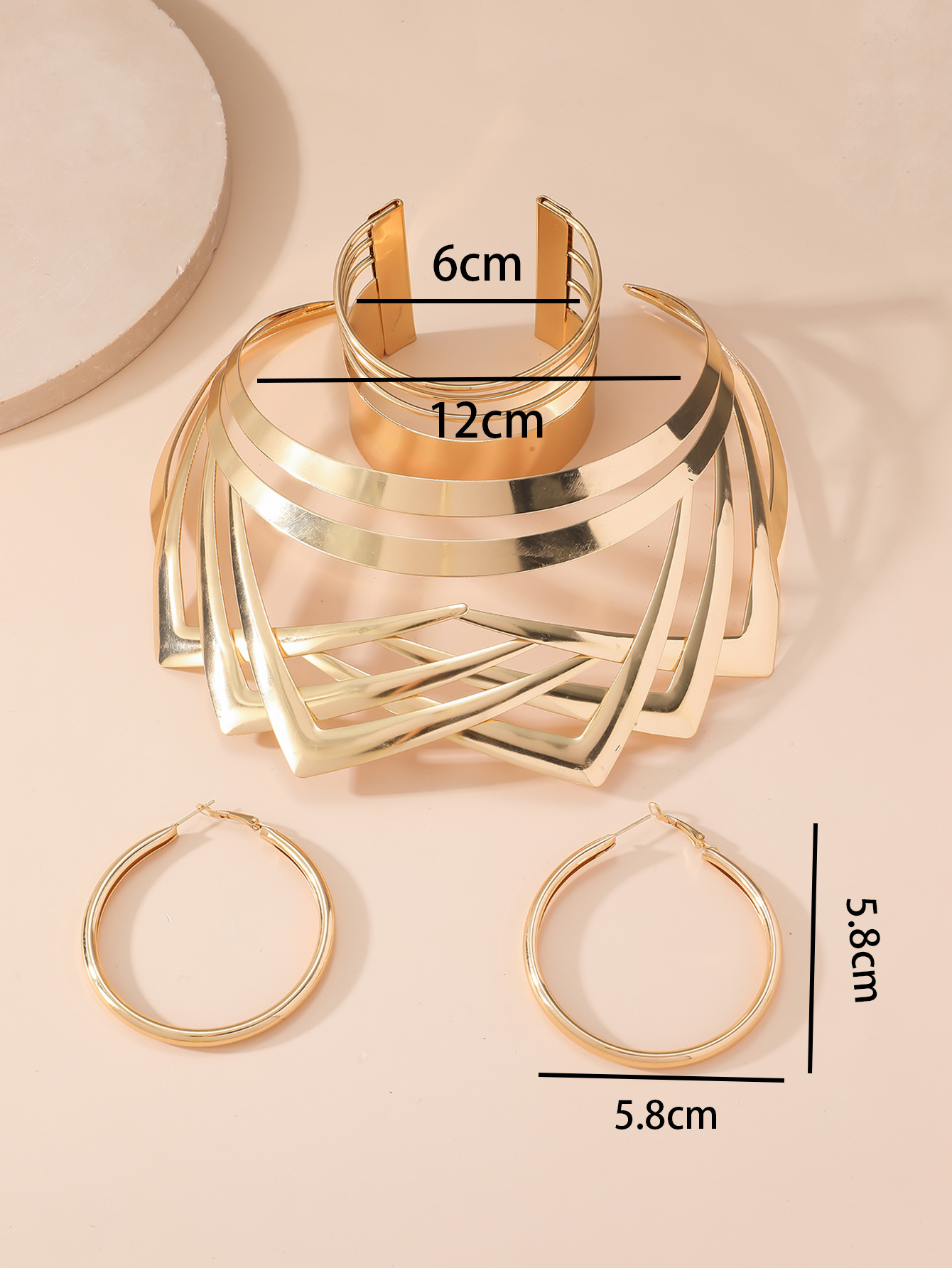 Metal Material Geometric Pattern Retro Geometric Metal Plating Gold Plated Women's Necklace