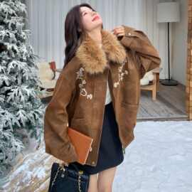 重工刺绣大毛领工装加绒派克服女冬2025今年流行爆款加厚冰服外套