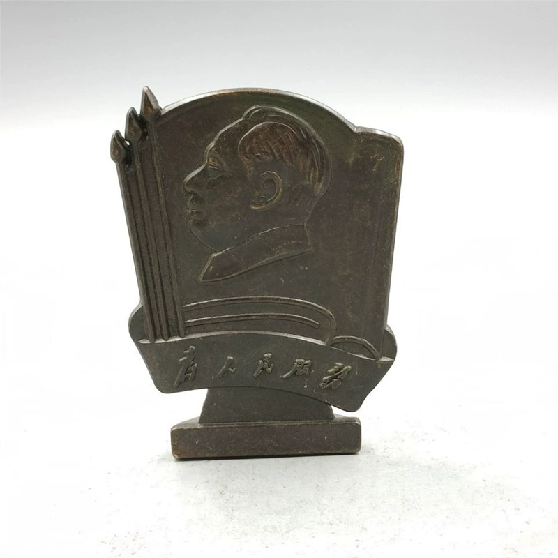 Глава председателя Мао украшает античный портрет великого человека, украшает председателя Мао, обслуживает людей, украшение из медного сплава