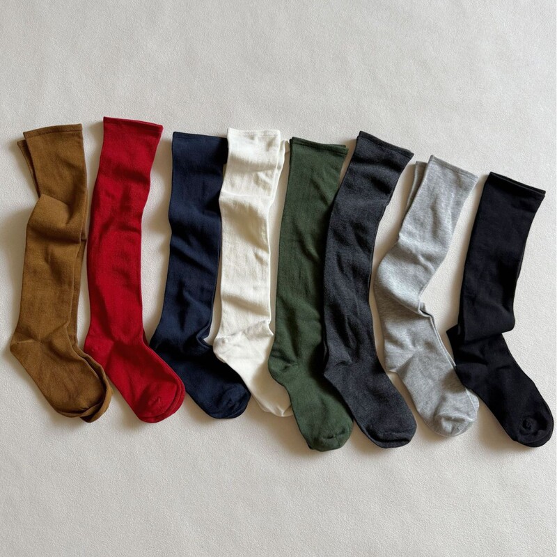 Versatile All-Season Seamless Comfortable Mid-Calf Socks, Silk Knee-High Slouch Socks, Plain Slimming Plain Black Calf Socks Versatile All-Season Seamless Comfortable Mid-Calf Socks, Silk Knee-High Slouch Socks, Plain Slimming Plain Black Calf Socks