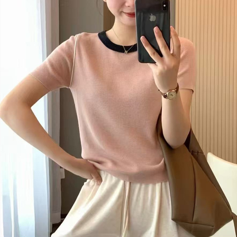 2025 estilo occidental de verano con camisa de fondo delgada y delgada, cuello redondo de color de contraste coreano, suéter de manga corta de todo fósforo para mujer image 9
