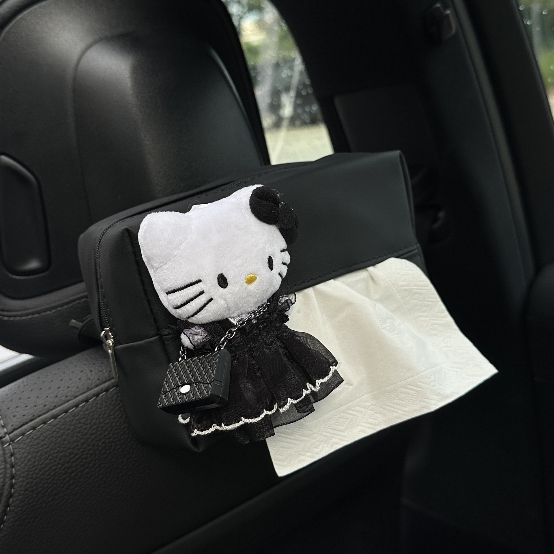 KT cat car tissue box, armrest box, car tissue cover, car tissue holder, car interior decoration accessories, cute for women