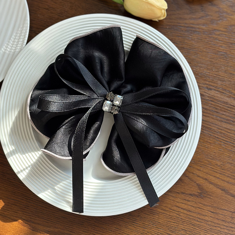 Fashionable black big elegant brooch with bow