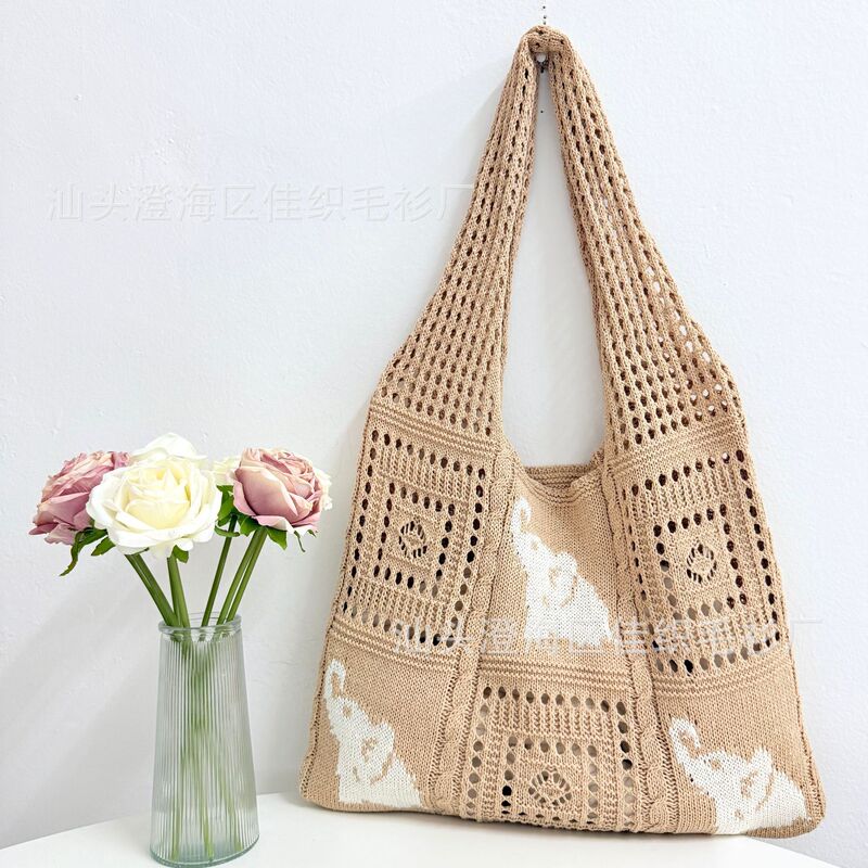 2025 New Tote Bag Beach Bag Knitted Bag Elephant Straw Bag Thai Vacation Style Bohemian Style Bag