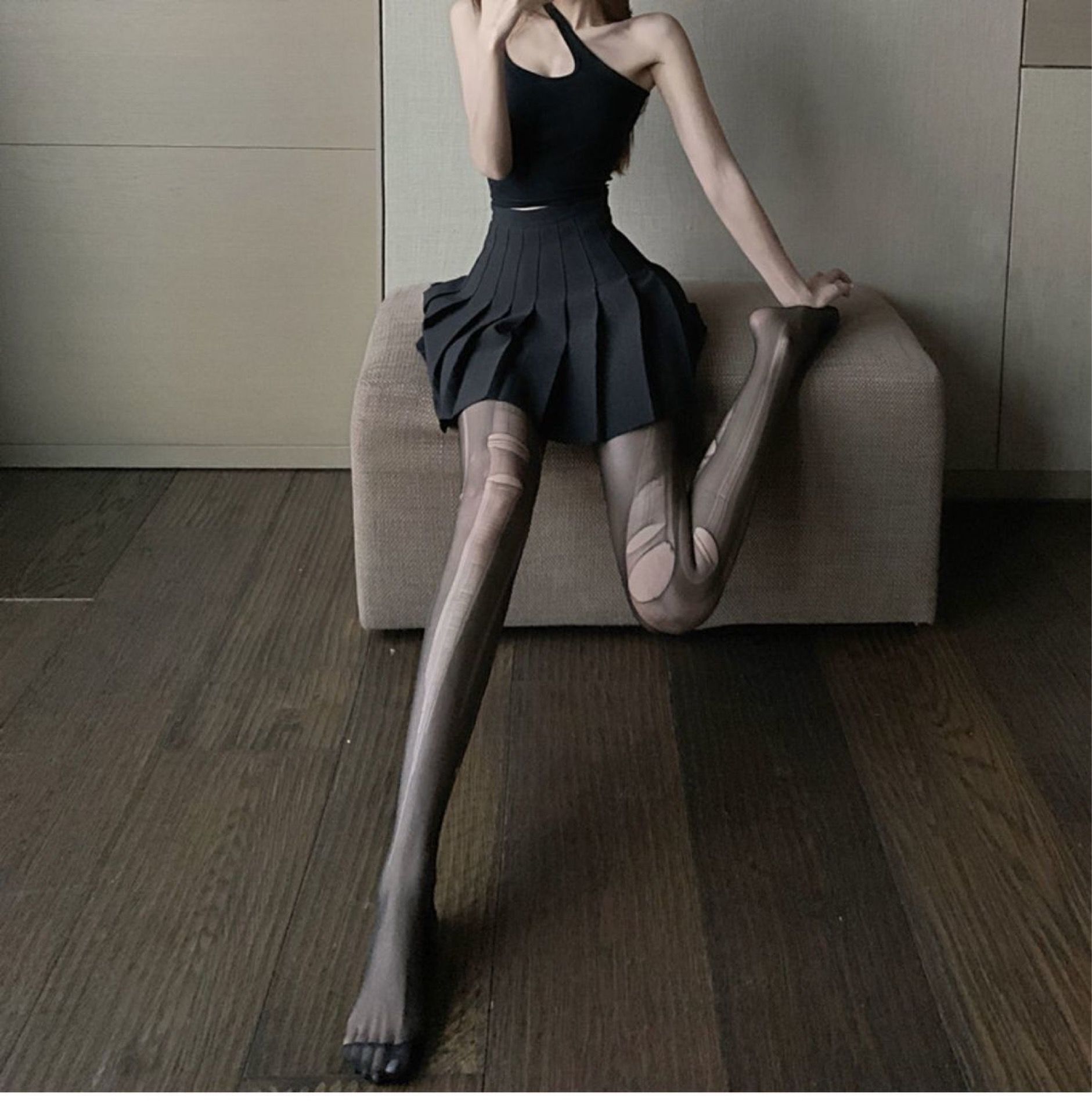 Tear-Away Black Silk Stockings Open-Crotch Design One Size Women’s Flirt Hosiery — detail image 1