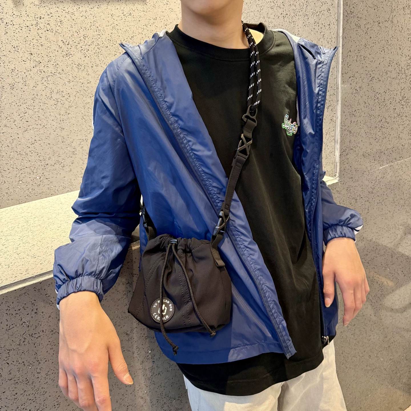 Fashionable small universal one-shoulder bag, handheld small bag, drawstring