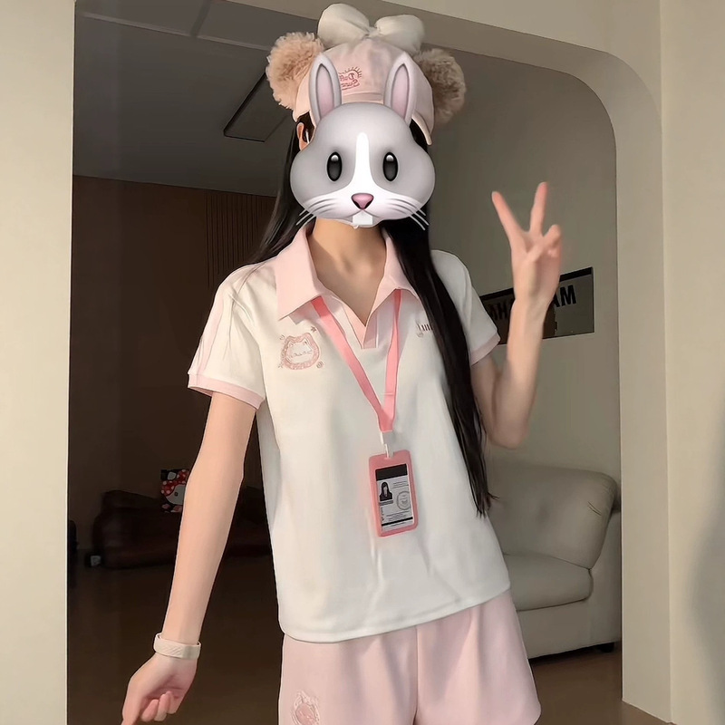 Sweet Embroidered Cat Color-Block Polo Shirt, Regular Shoulder Short-Sleeve T-Shirt for Women, Summer 2026, Korean Style, Ins Short Slim-Fit Top Sweet Embroidered Cat Color-Block Polo Shirt, Regular Shoulder Short-Sleeve T-Shirt for Women, Summer 2026, Korean Style, Ins Short Slim-Fit Top