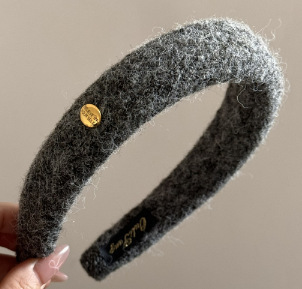 Woolen gold buckle hoop-grey