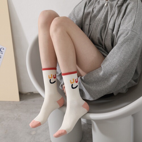  New White Bottom Sports Socks Smiling Face Funny Girl Cotton Socks Cute Japanese Simple Korean Version Korean Socks Zhuji