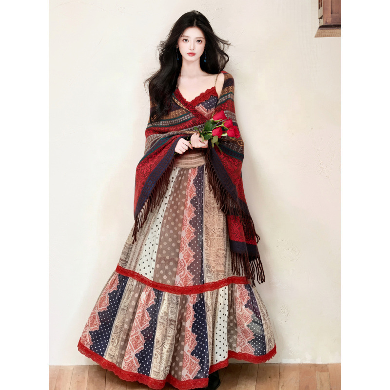 French-style vintage printed patchwork long strap dress for women, 2026 summer new holiday style elegant long dress
