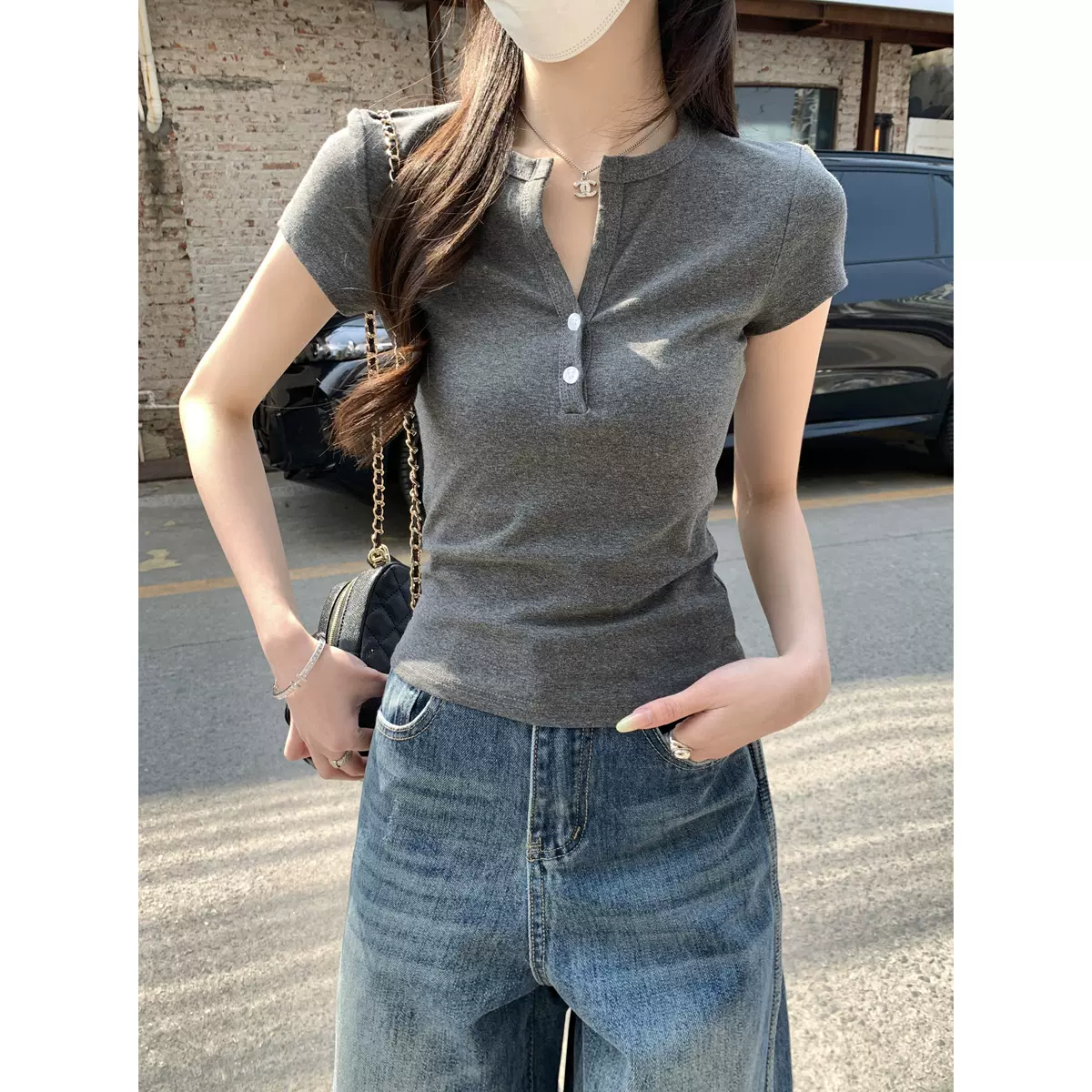 2025夏季韩版女装半开领纽扣设计正肩气质百搭短袖T恤欧美上衣女